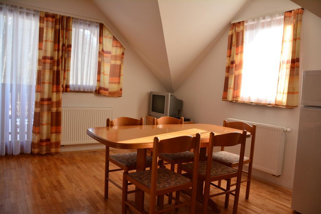 Apartments Gatej Cerkno Esterno foto