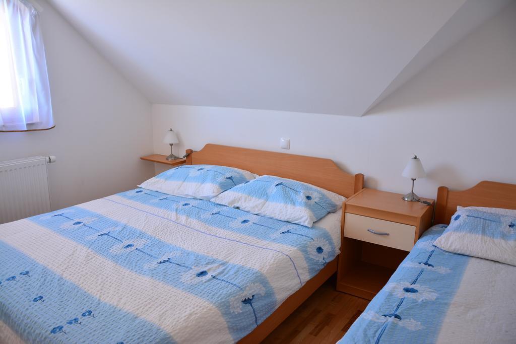 Apartments Gatej Cerkno Esterno foto