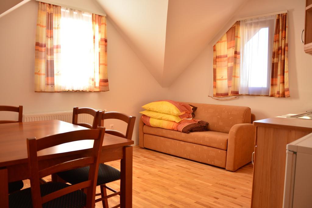 Apartments Gatej Cerkno Esterno foto
