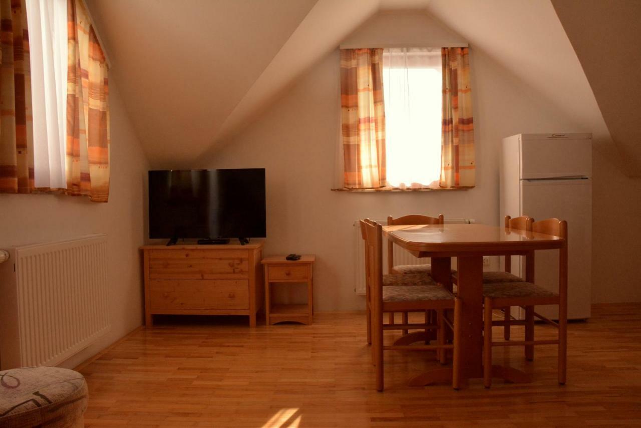 Apartments Gatej Cerkno Esterno foto